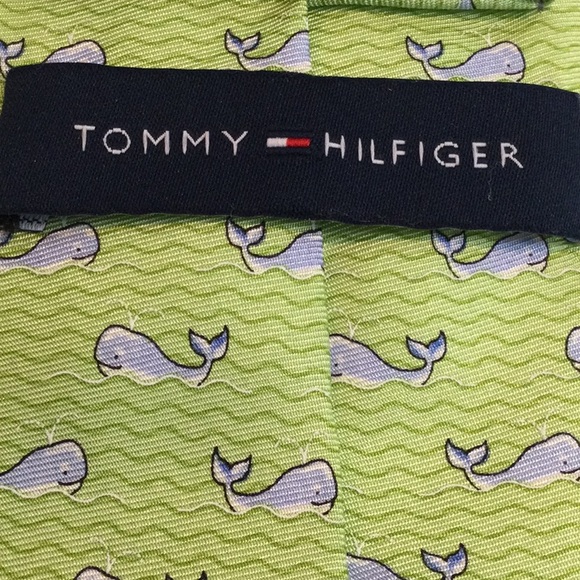 Tommy Hilfiger silk necktie. Light lime green with blue whales. Fun! - Picture 3 of 5